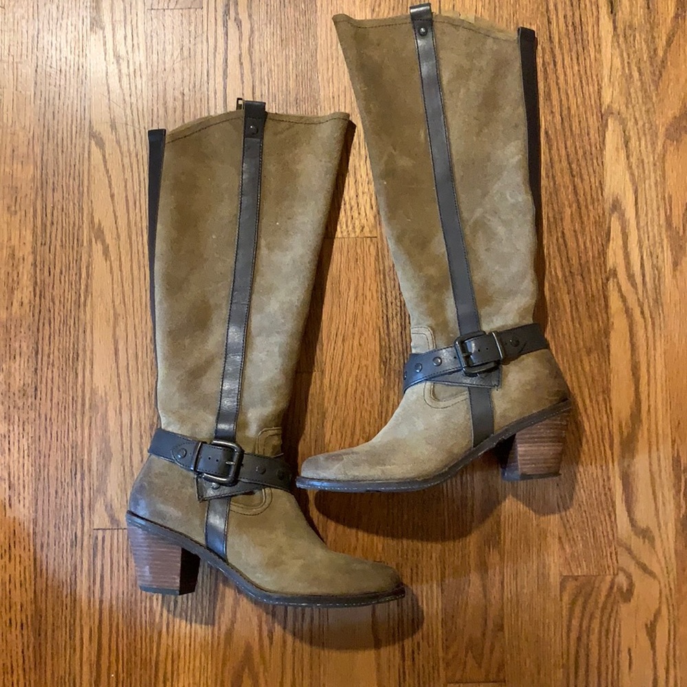 OTBT boots worn once, size 9